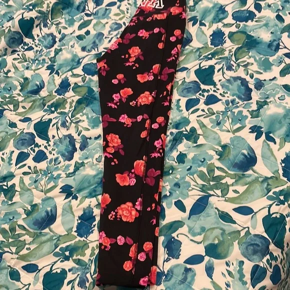 Victoria’s Secret PINK Sport leggings size Small 🌸Floral Print - Picture 3 of 7